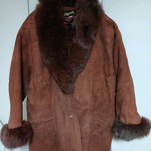 무스탕. 100%양모 입니다.