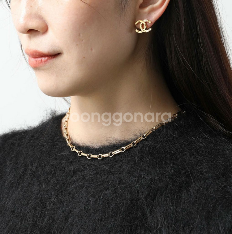 샤넬 CC 귀걸이 (새상품) 부산센텀 샤넬매장구매!--0