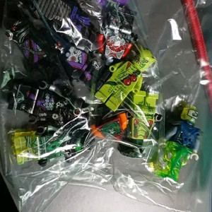 레고 닌자고 빌런(뱀,가마돈,닌드로이드,유령) 팝니다.