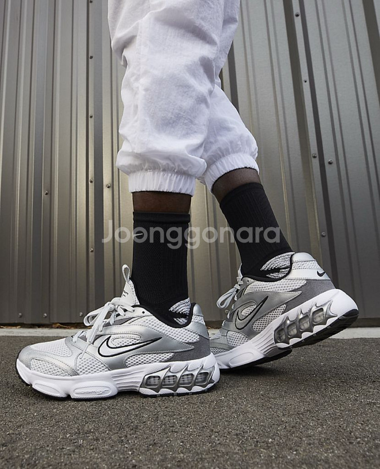 나이키 우먼 줌 에어 파이어 메탈릭 실버--0