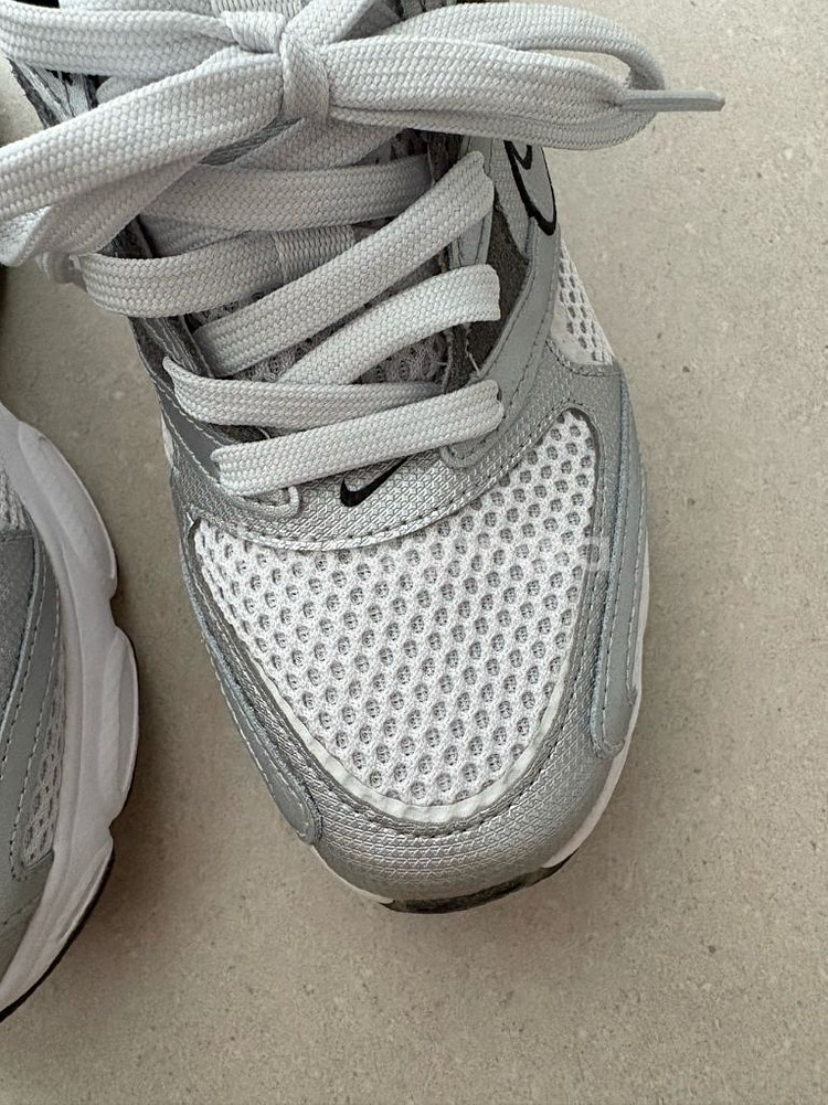 나이키 우먼 줌 에어 파이어 메탈릭 실버--3