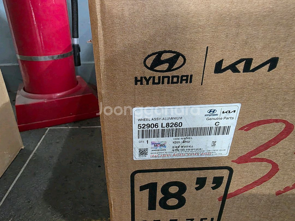 구k8 18인치 휠 새상품 1짝--0