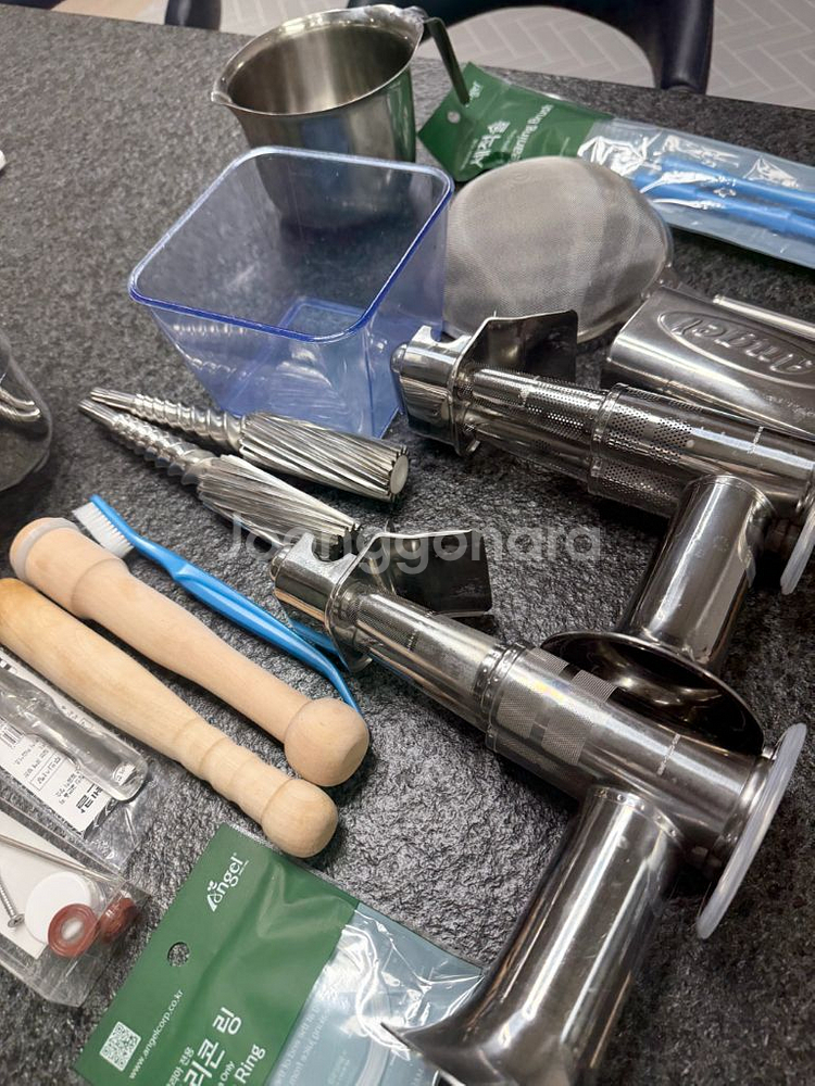 엔젤녹즙기 8000SS 쌍기어 풀셋 판매합니다--5