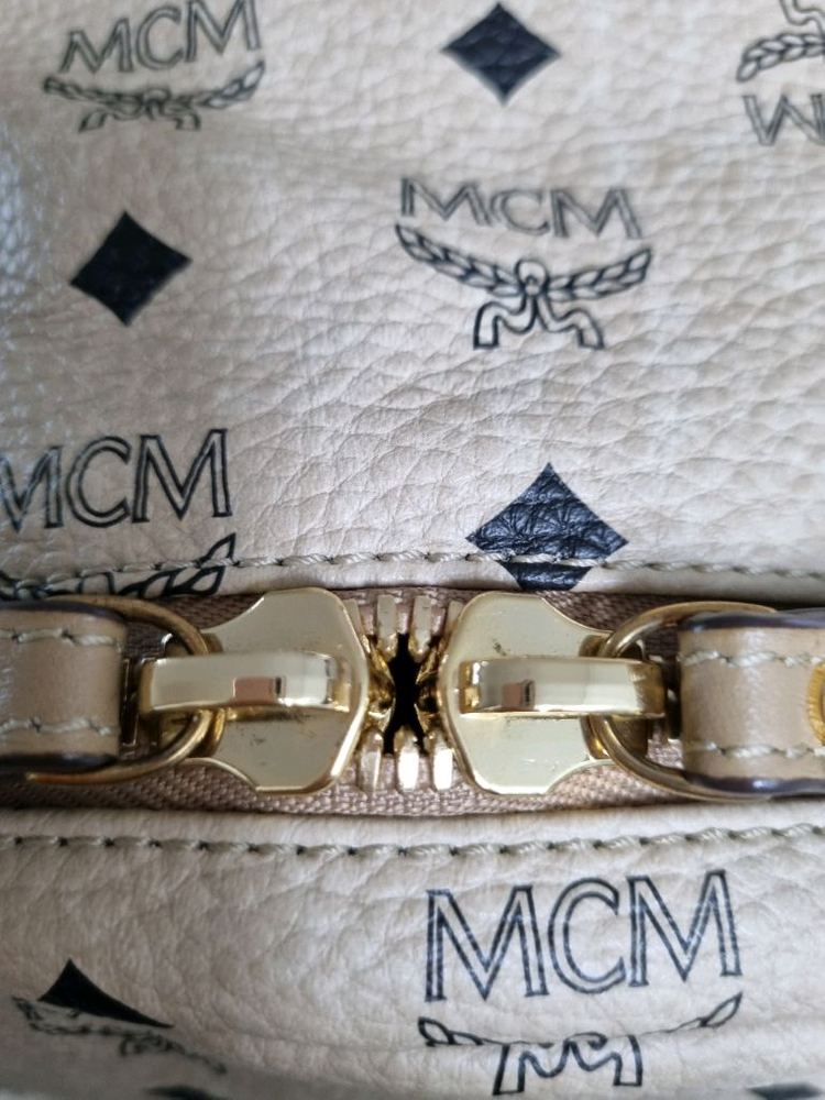 엠씨엠 스터드 비세토스 백팩 L(정품) 이미지