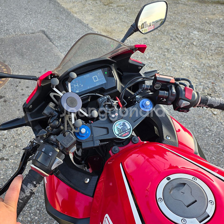 혼다 cbr500r 20년 6만 저렴하게 판매합니다--9