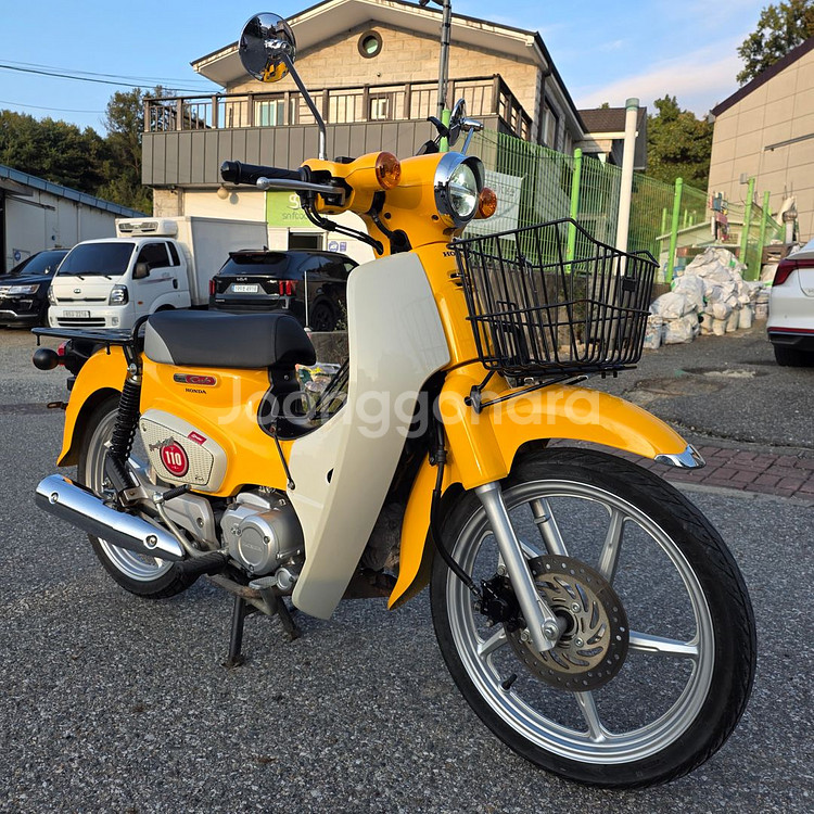 혼다 슈퍼커브 21년 2만 저렴하게 판매합니다.--0