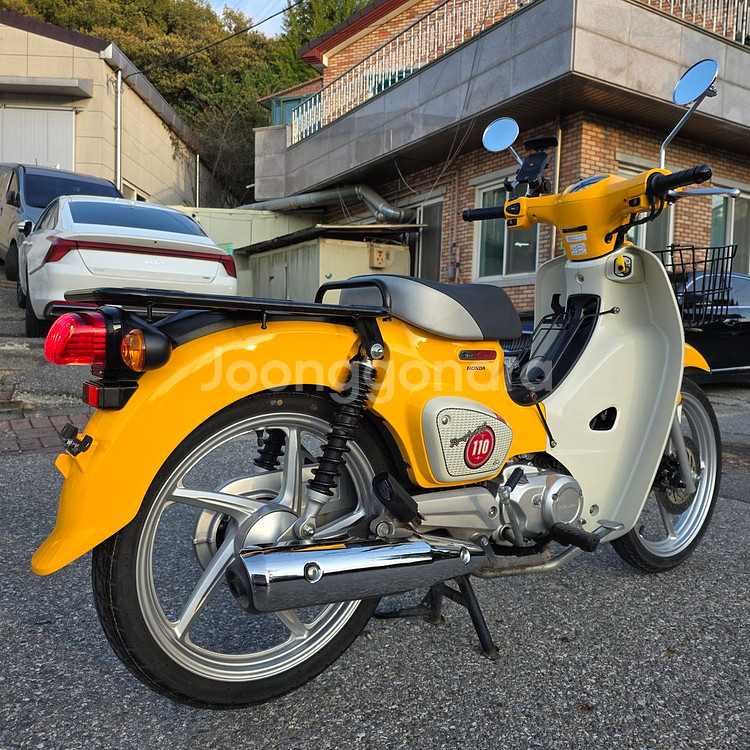 혼다 슈퍼커브 21년 2만 저렴하게 판매합니다.--2