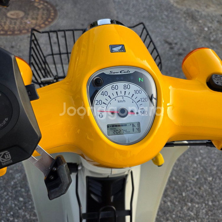 혼다 슈퍼커브 21년 2만 저렴하게 판매합니다.--8