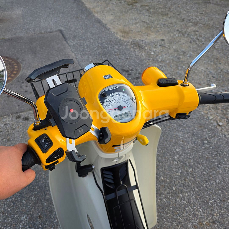 혼다 슈퍼커브 21년 2만 저렴하게 판매합니다.--9