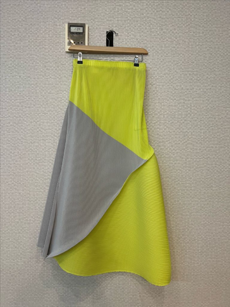 이세이미야케 릿지 스커트--2