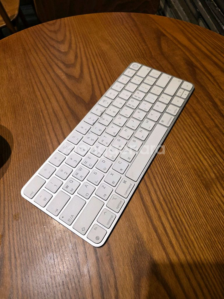 매직키보드(터치아이디) 및 트랙패드--0