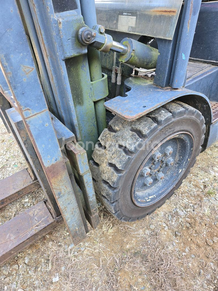 지게차 두산30 2011년 통타이어--7