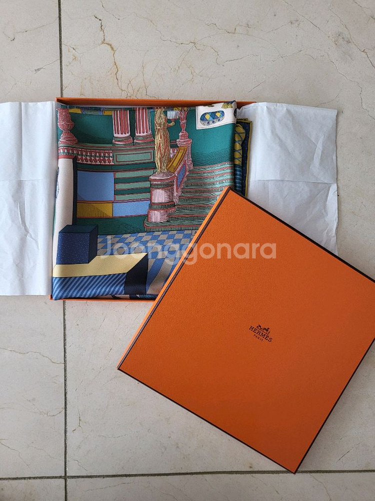 에르메스 까레 대극장 블루진--0