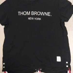 톰브라운 백삼선3사이즈 + 몽클레어 반팔L사이즈