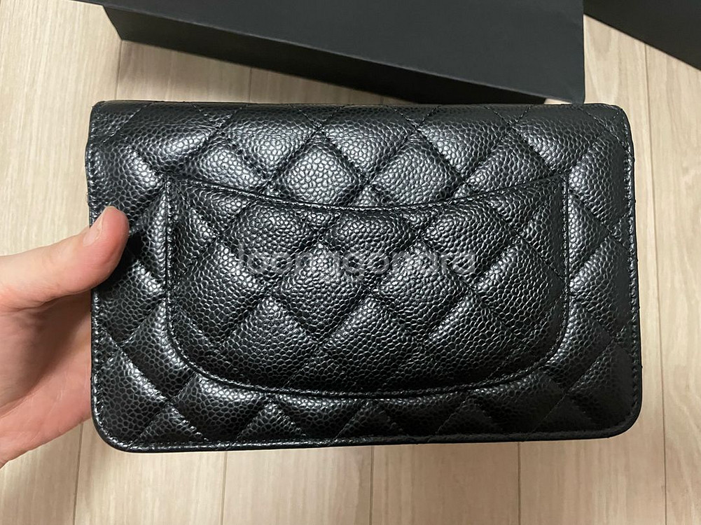 샤넬 WOC 블랙 캐비어 은장 풀박스--1