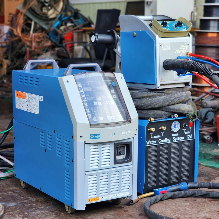 [판매] 일본OTC 다이헨 펄스미그용접기 -DP500---2