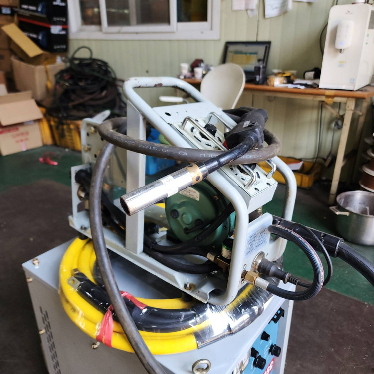 [판매] 신우테크 인버터 CO2용접기 350SC/중고용--4