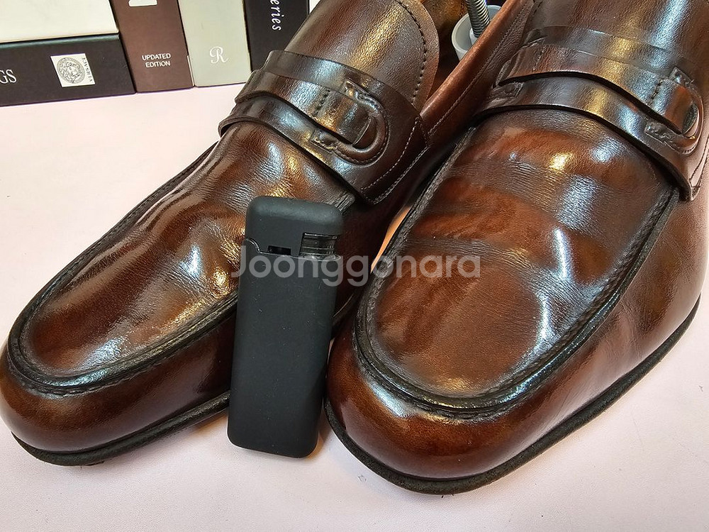 페라가모 남성 로퍼 구두 275--9