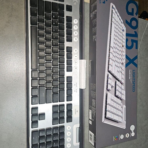 로지텍 G915X Lightspeed 갈축 판매합니다.