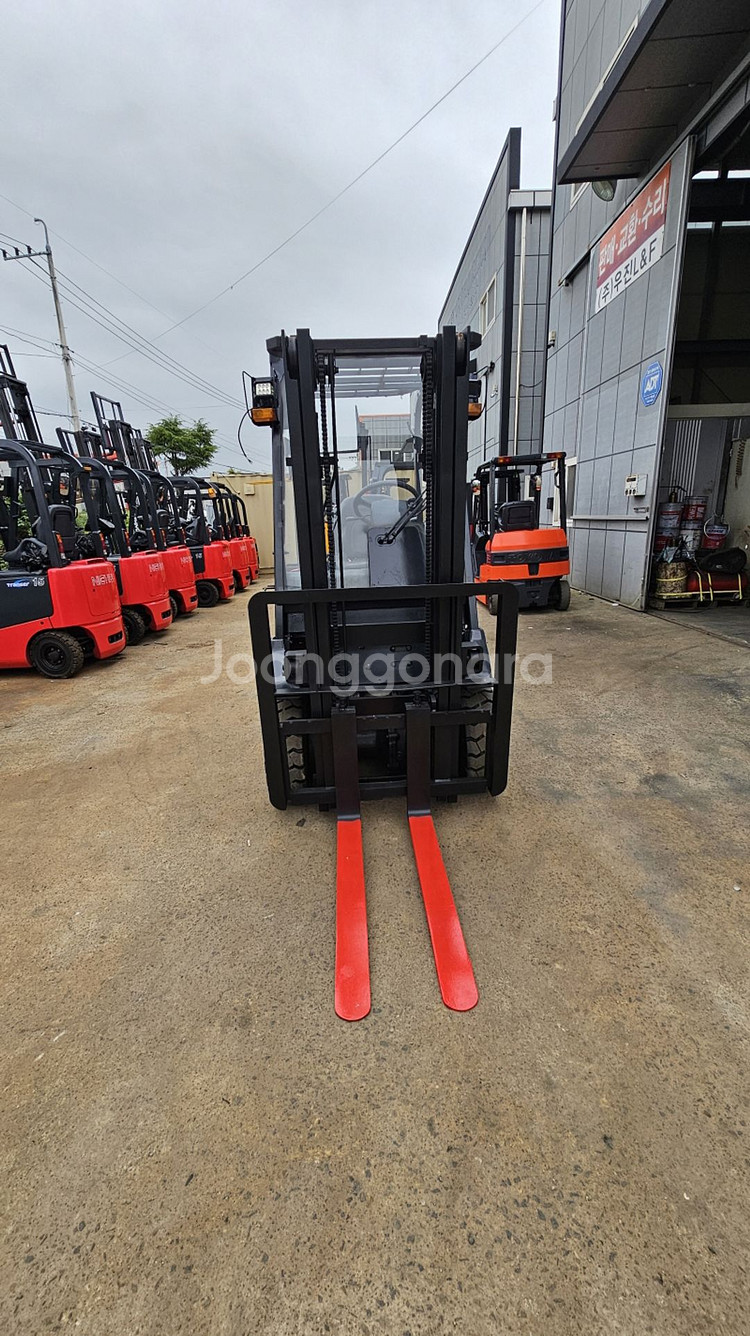 배터리가 19년식 최신니찌유 좌식1.8톤 전동지게차--3