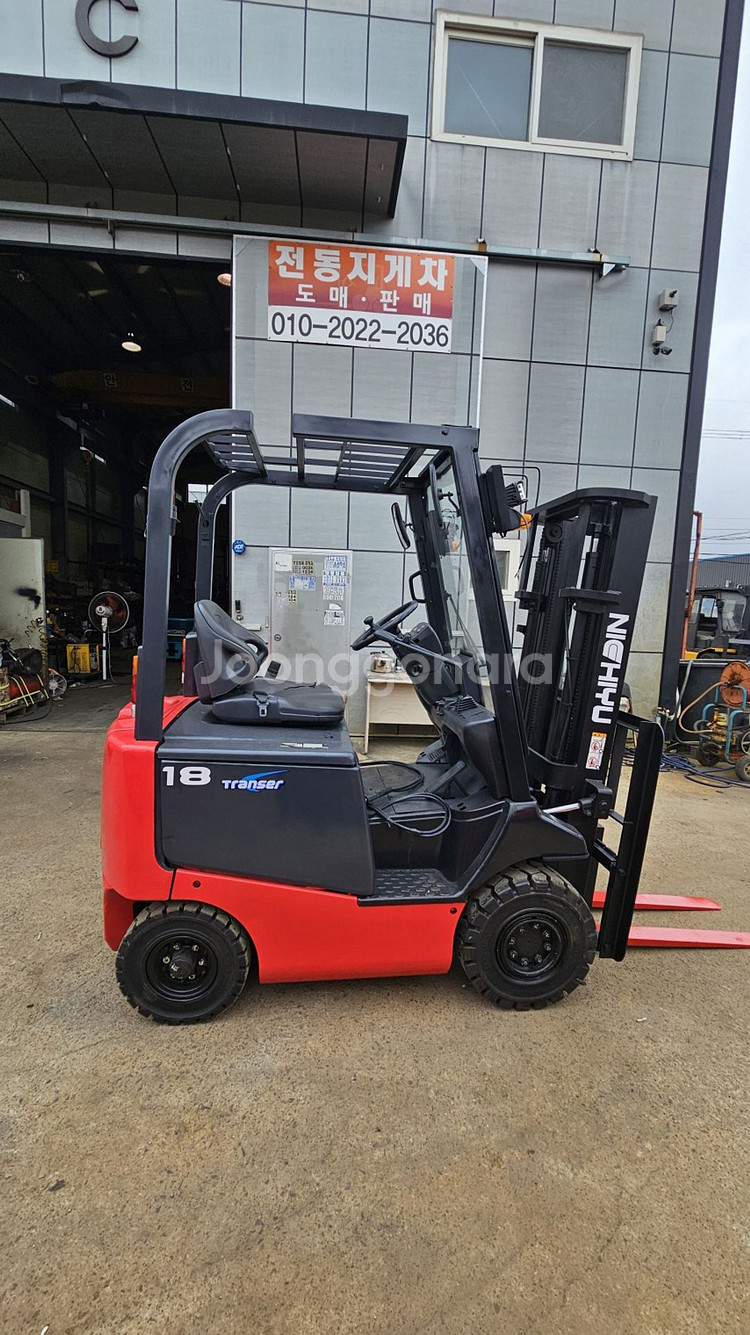 배터리가 19년식 최신니찌유 좌식1.8톤 전동지게차--5