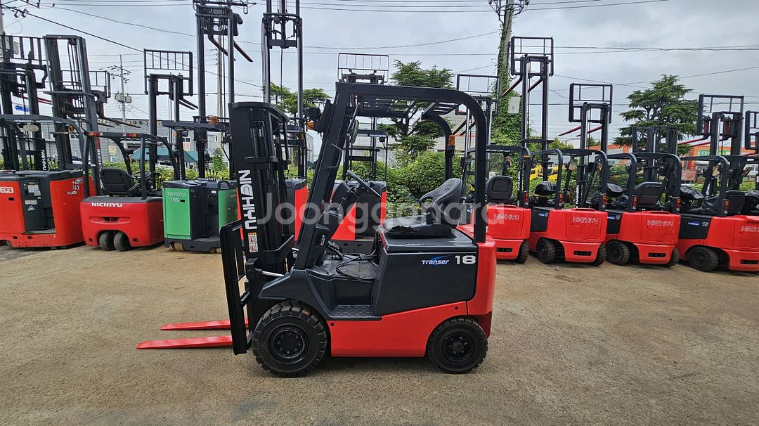 배터리가 19년식 최신니찌유 좌식1.8톤 전동지게차--6