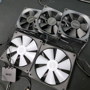 NZXT 크라켄 RGB , NON RGB 시스템팬