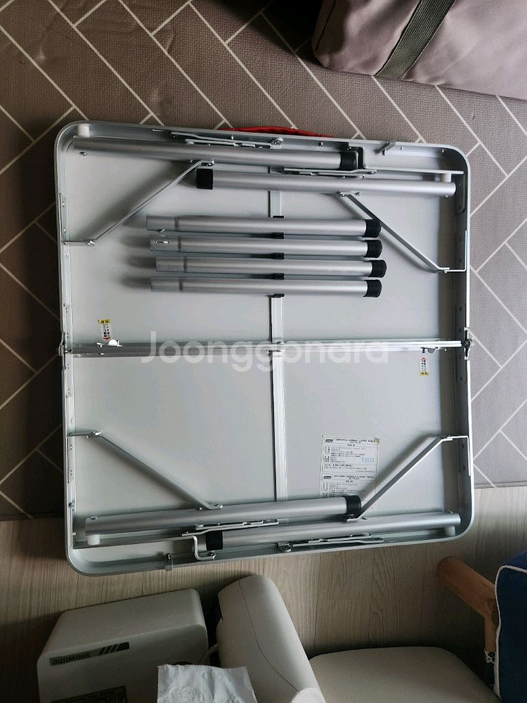 콜맨 내추럴 모자이크 리빙 테이블 / 60 플러스--1