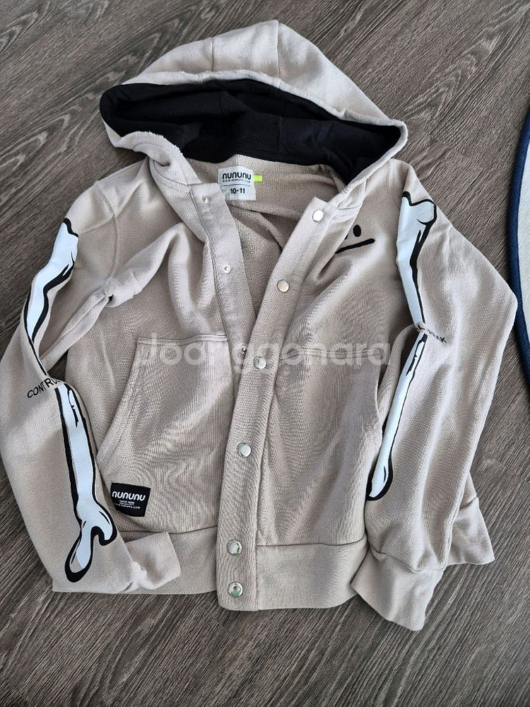 누누누 10-11y 후드자켓팔아요~--0