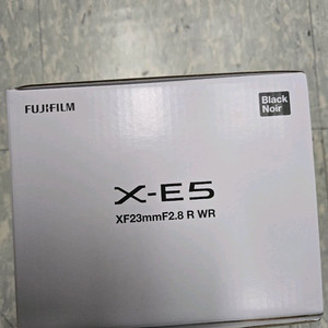 후지필름 x-e5kit 미개봉 신품 팝니다
