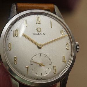 오메가 아라빅 양각, 부로바 데이데이트