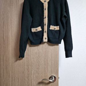 질스튜어트뉴욕 여우울혼방 가디건