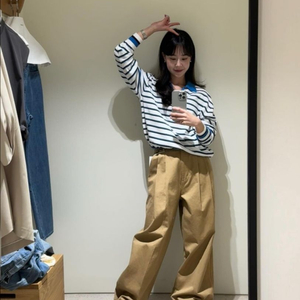 문달 스트라이프 카라 니트