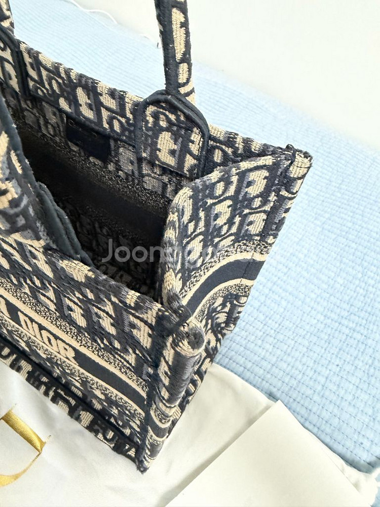 디올 북도트 뉴스몰--3