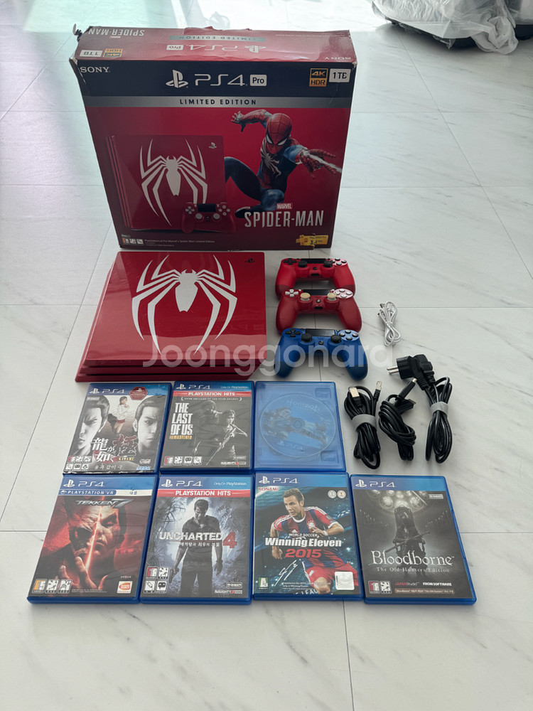 PS4 Pro 스파이더맨 에디션 1TB 풀세트--0
