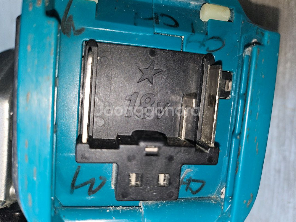 마끼다 마키타 충전 그라인더 세트--1