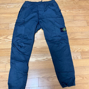 스톤아일랜드 카고바지 88사이즈새거