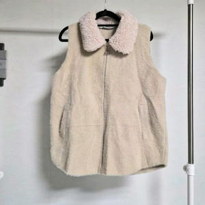 DESTIL 여성 양털 니트 베스트 아이보리 FREE