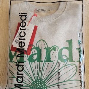 마르디메크르디 스웻 맨투맨