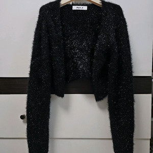 블랙 펄 부클 니트 가디건