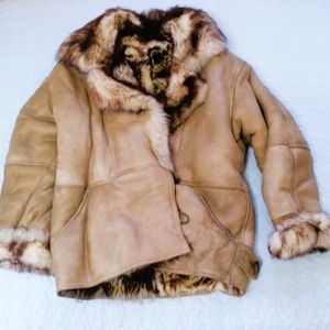 여성용 무스탕 (Rosenoir 제품)