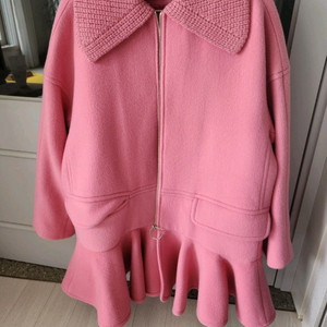 럭키슈에뜨 플레어코트