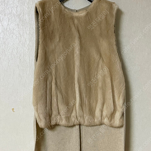 구호 프론트 밍크 퍼 베스트