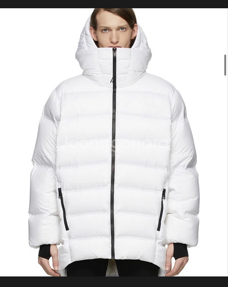 몽클레어 제니트 화이트패딩 1(100-105,오버핏)--1