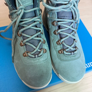 컬럼비아 여성등산화