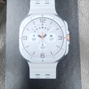 갤럭시워치 울트라7 화이트 미개봉 팝니다.