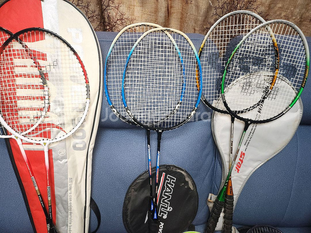 배드민턴 라켓들--1