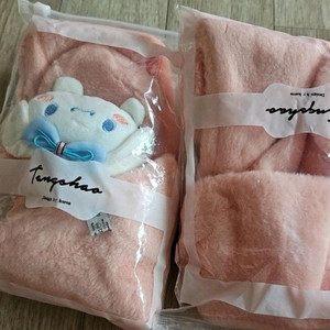 쌍둥이 핑크 시나모롤 목도리