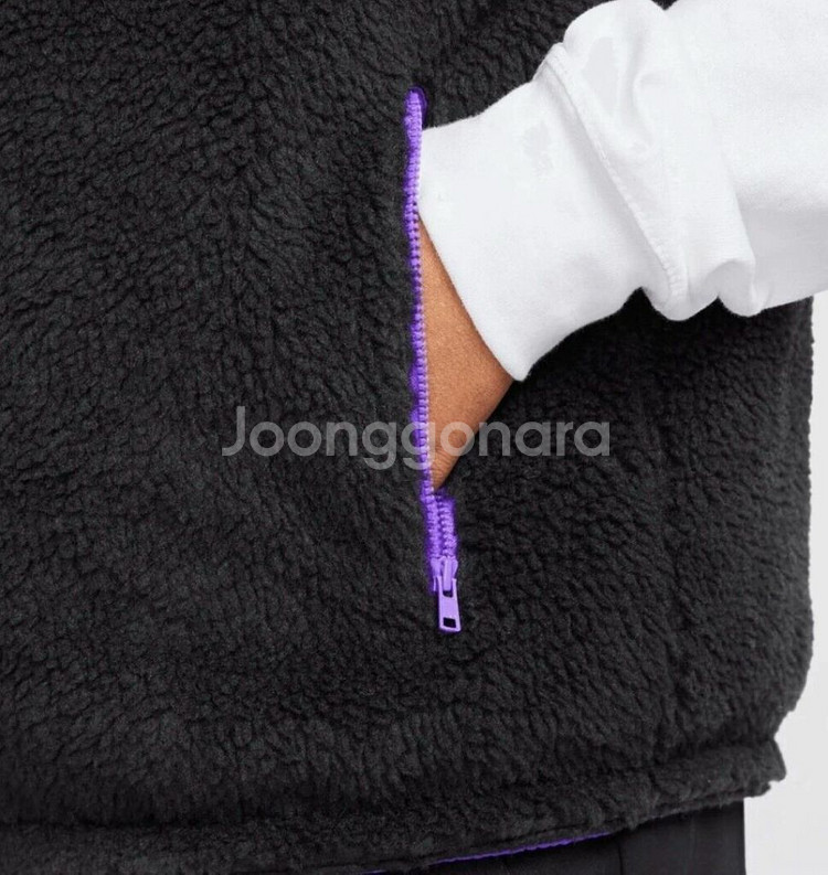 Nike 클럽 리버서블 방한 베스트 팝니다.--1