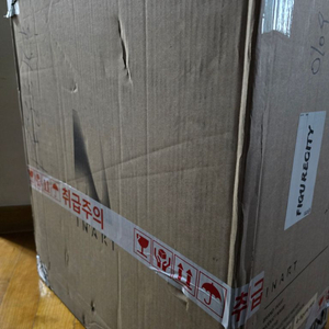 핫토이 인아트 모쇼 (상태 최상급)